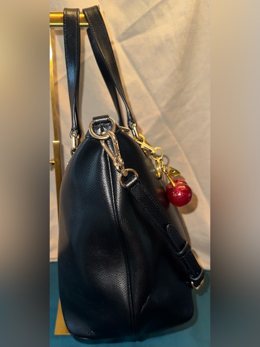 Coach F34680 Pleat Tote in Black Crossgrain Leather - Picture 4 of 15